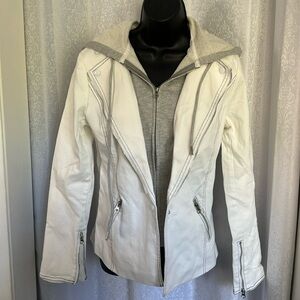 CENTRAL PARK WEST WHITE DENIM JACKET WITH ZIP IN HOOD. Sz: M